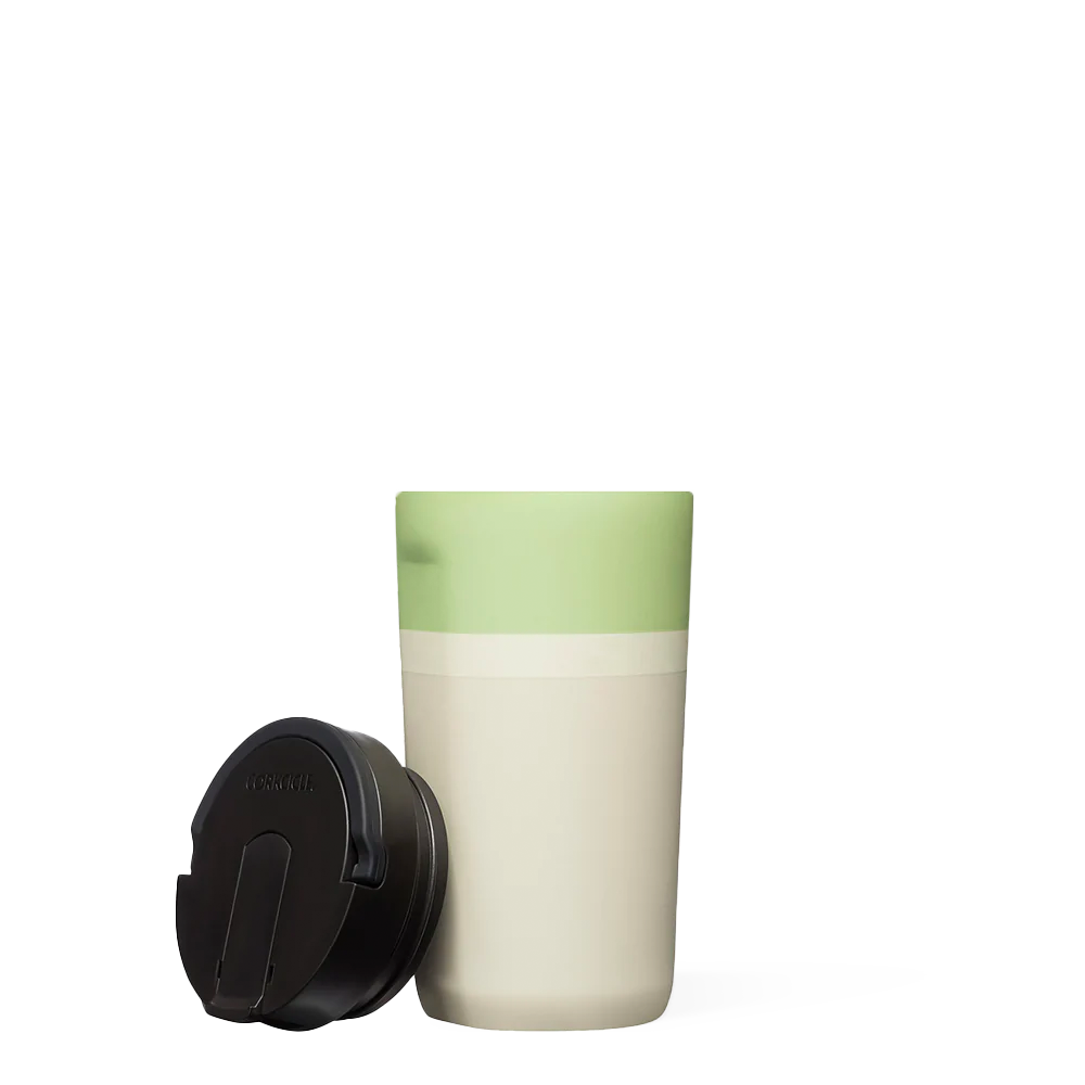 star-warstm-kids-cup-t7 0b29a0bde323--grogu-kids-cup-product-lid-off.png