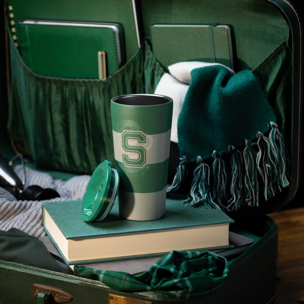 harry-potter-tumbler-b6 84ce9e4c9c5c--HarryPotter-Slytherin-4.jpg